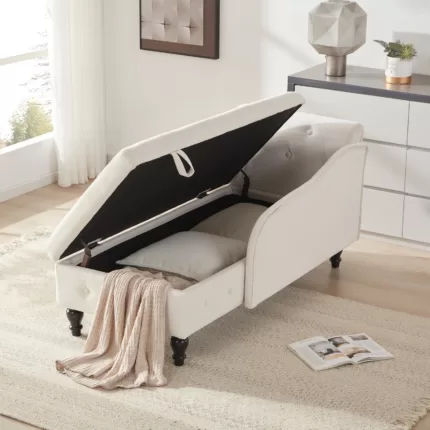 RadiantRendezvous Royal Chaise